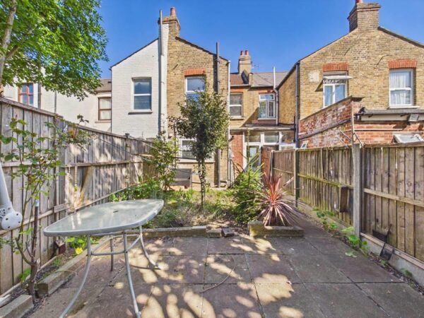 Cissbury Road, London