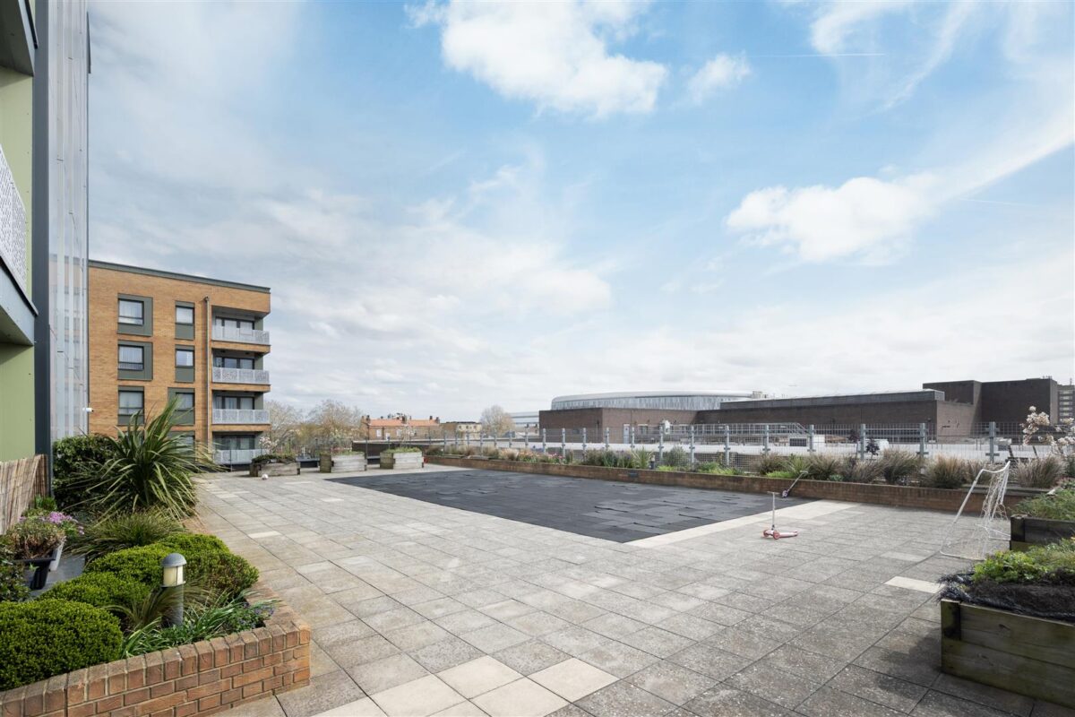 Rivers Apartments N17