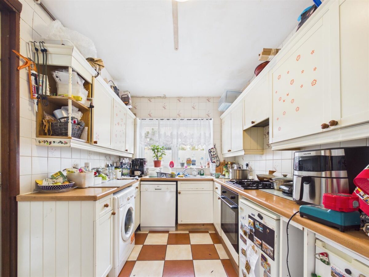 Cissbury Road, London