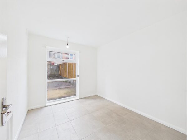 Clonmell Road, London