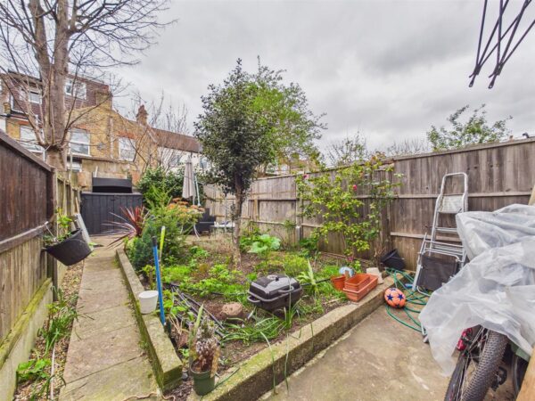 Cissbury Road, London