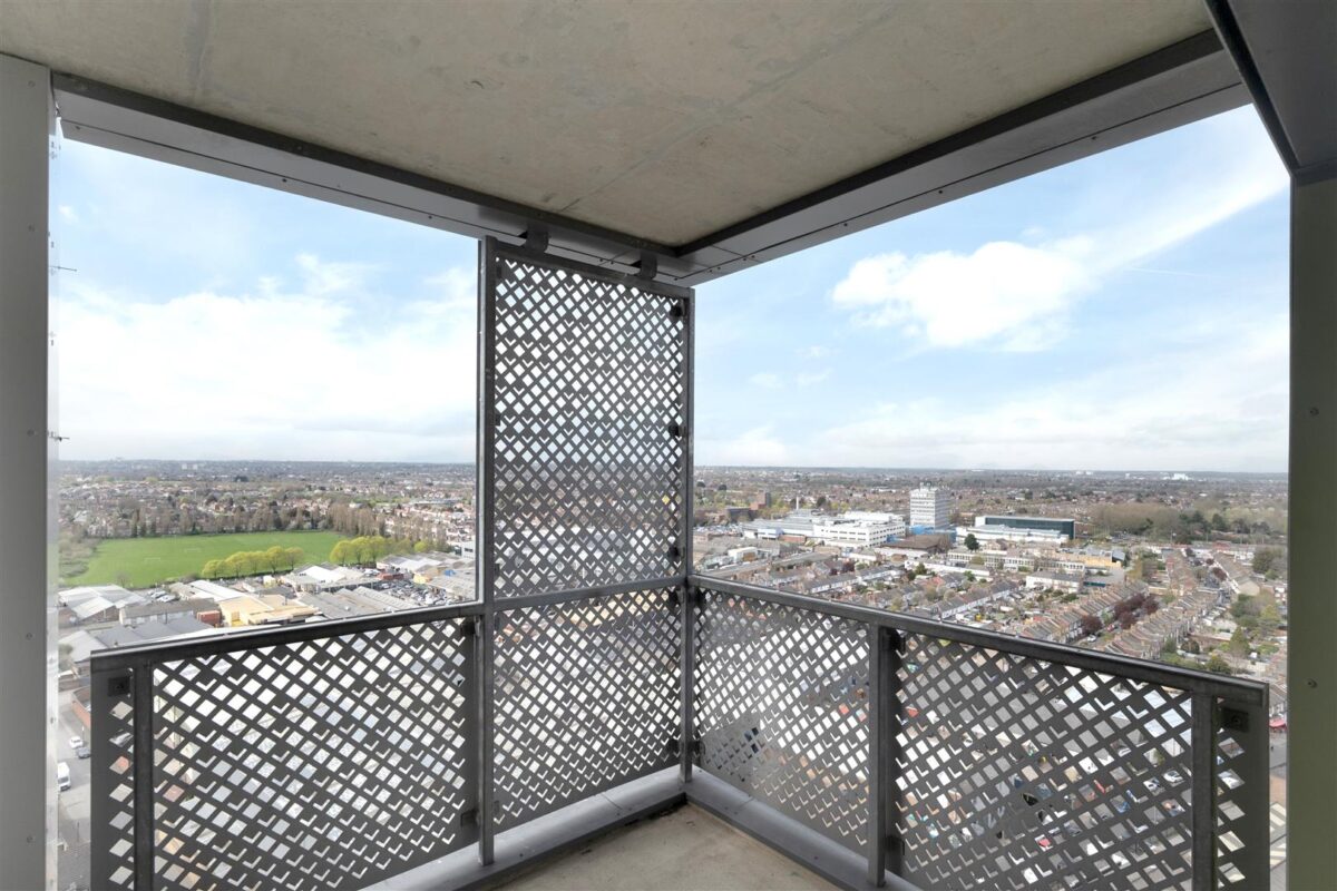 Rivers Apartments N17