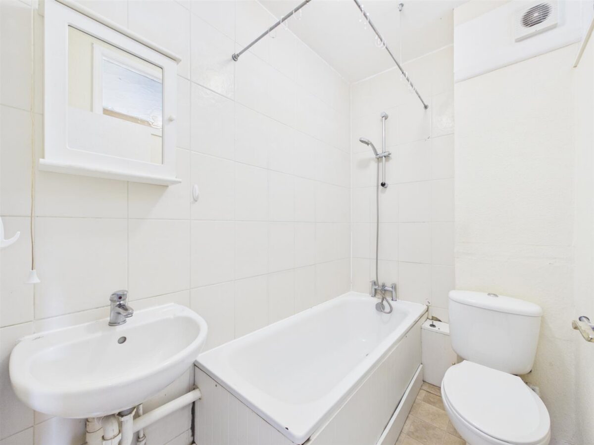 North Grove, London