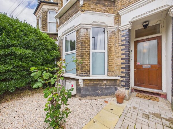 North Grove, London