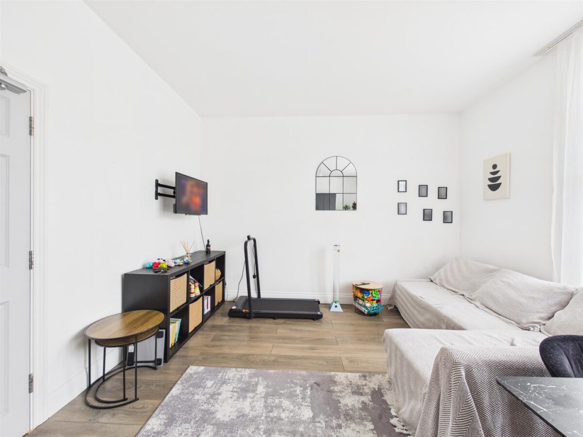 Cedar Road, London