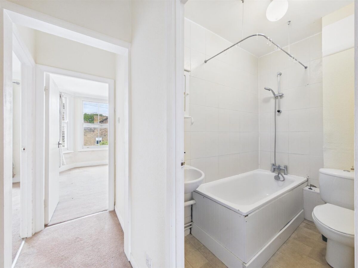 North Grove, London