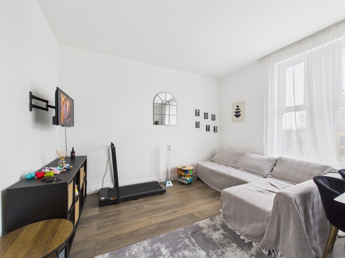 Cedar Road, London