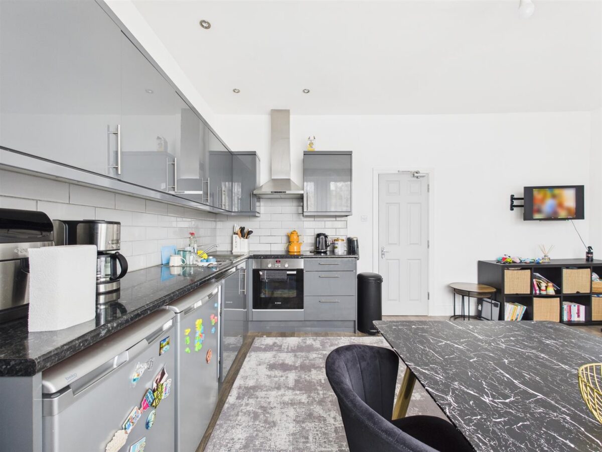 Cedar Road, London