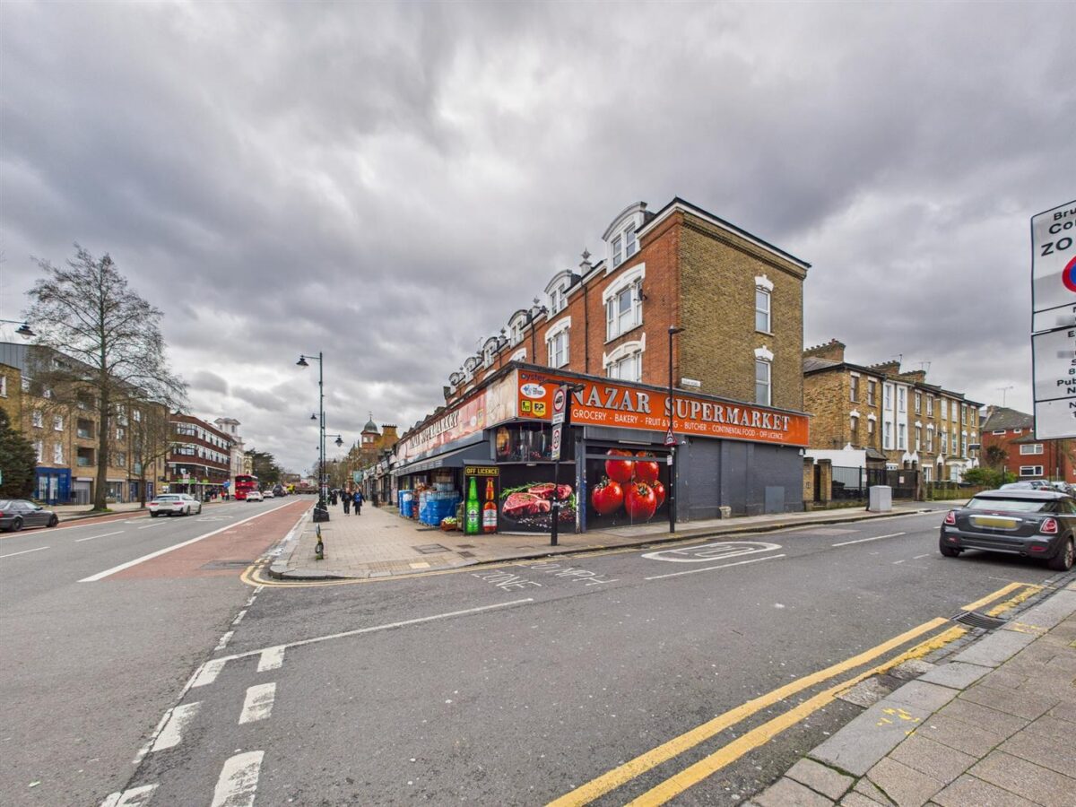 Cedar Road, London