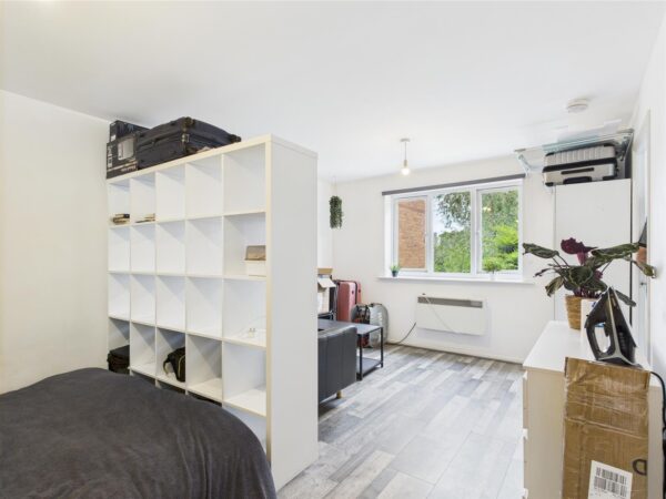 Bream Close, London