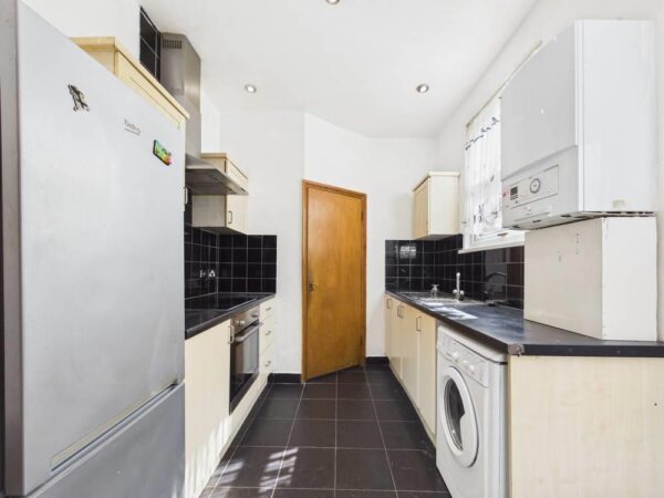 Asplins Road, London