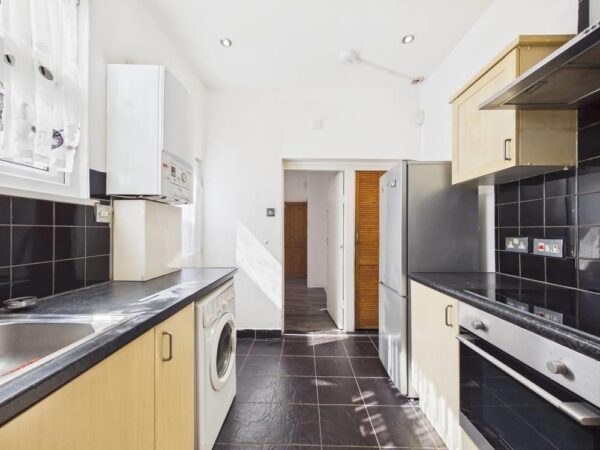 Asplins Road, London