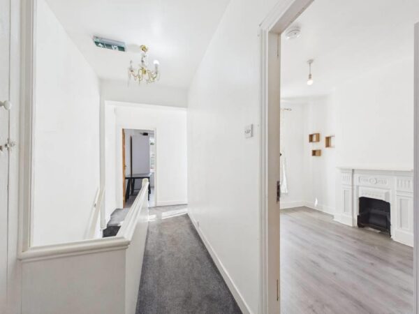 Asplins Road, London