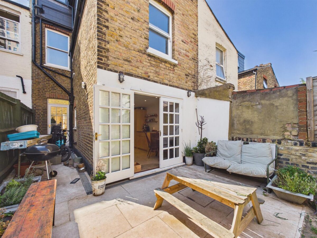 Westerfield Road, London
