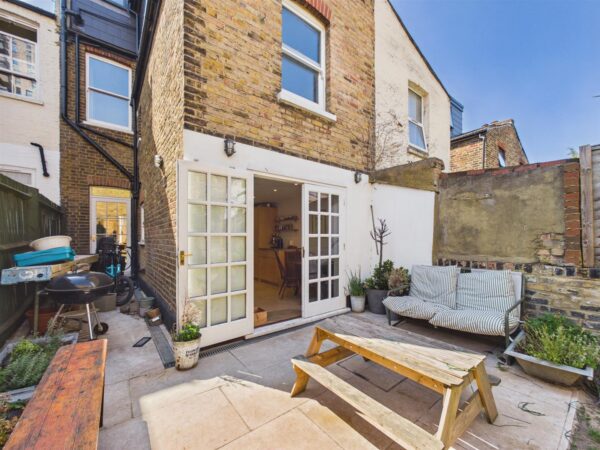 Westerfield Road, London