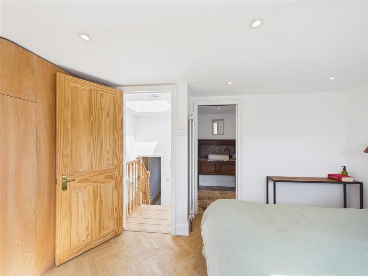 Westerfield Road, London