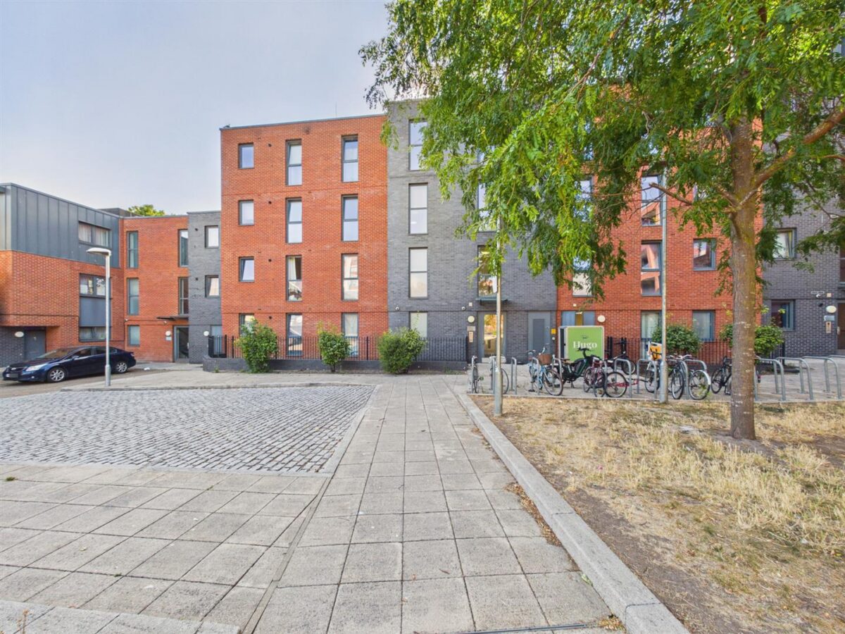 Isobel Place, London