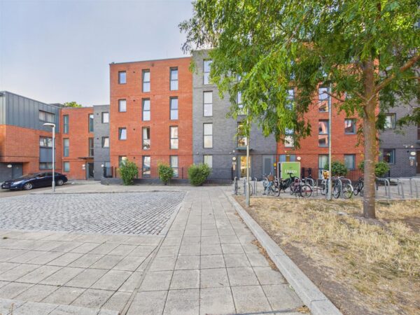 Isobel Place, London