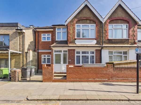 Harold Road, London