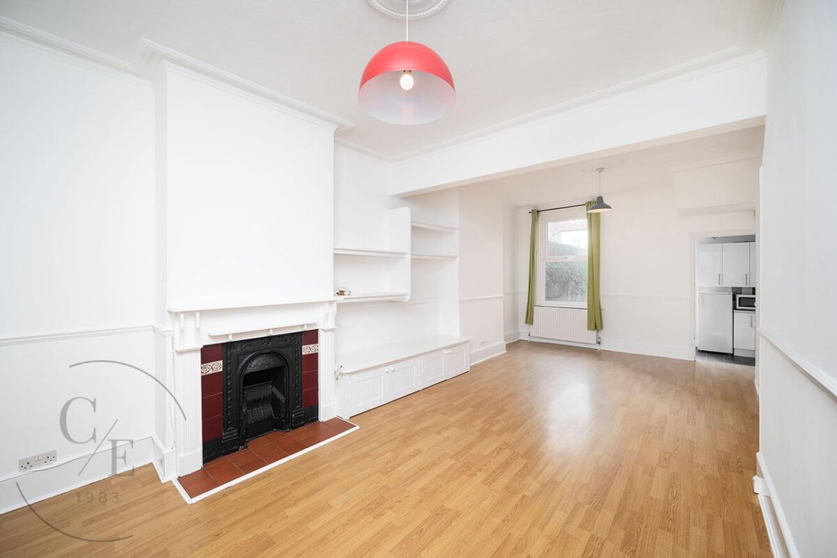 Roslyn Road, London