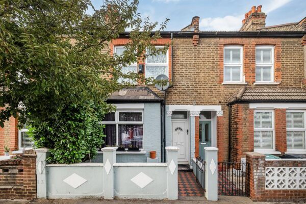 Thackeray Avenue, London