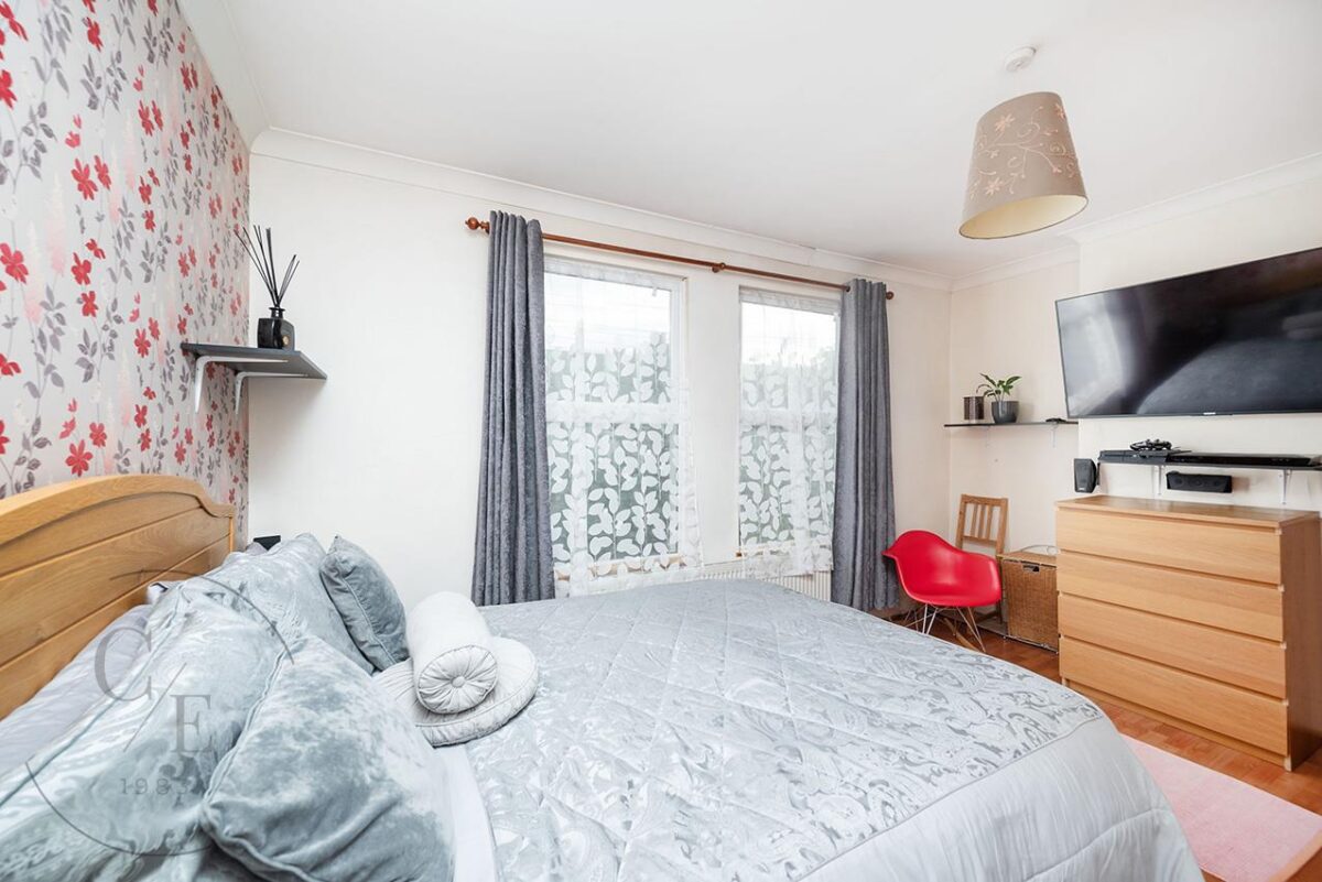 Thackeray Avenue, London