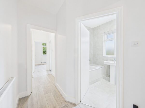 The Avenue, London, N17