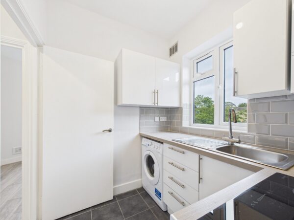 The Avenue, London, N17