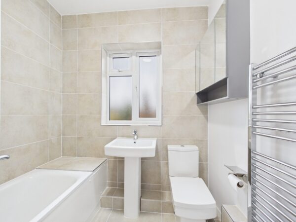 The Avenue, London, N17