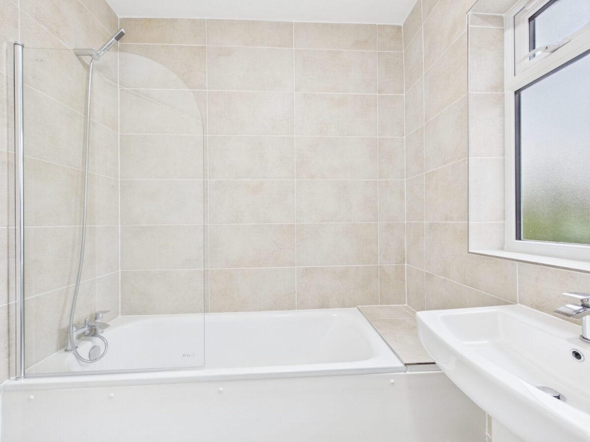 The Avenue, London, N17