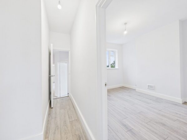 The Avenue, London, N17