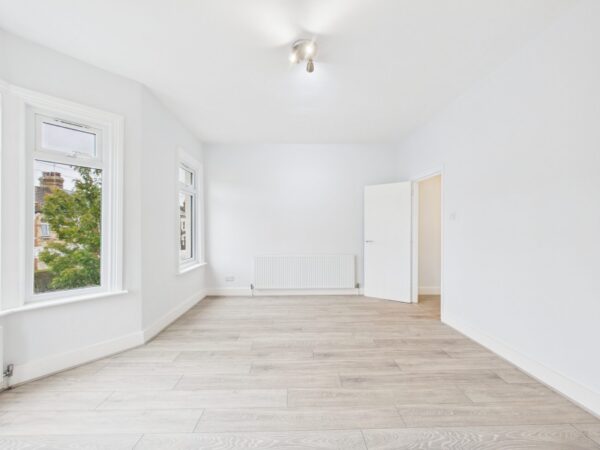 The Avenue, London, N17