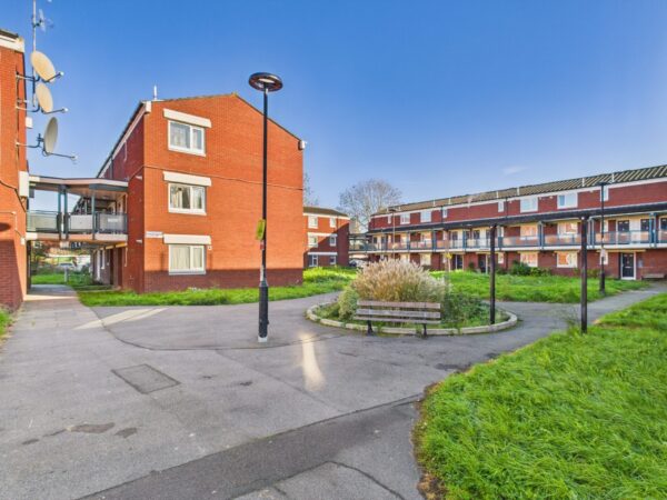 Victoria Crescent, London, N15