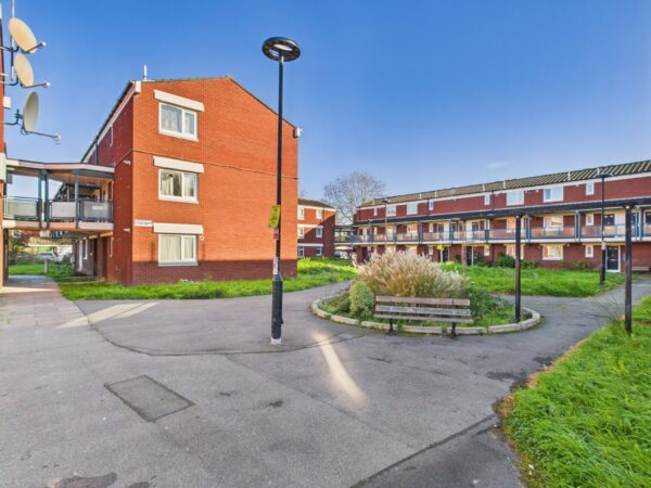 Victoria Crescent, London, N15