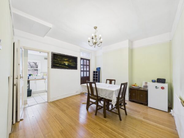 Rosebery Avenue, London, N17