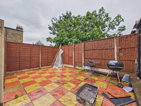 Wightman Road, London, N8