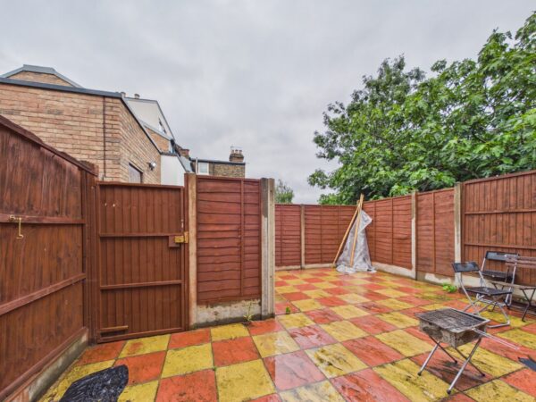 Wightman Road, London, N8