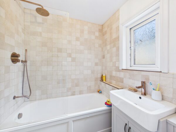 Westerfield Road, London, N15