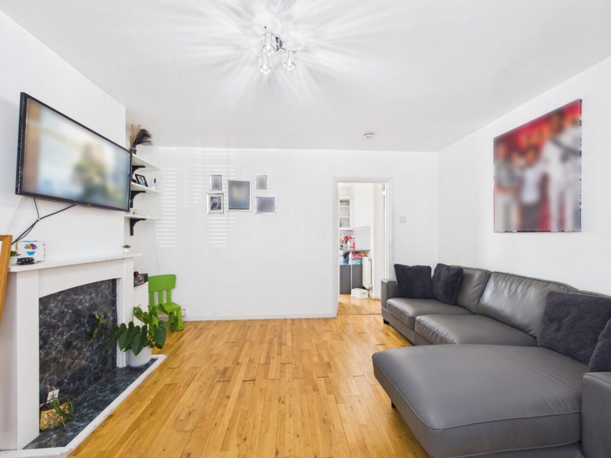 Middlesborough Road, London, N18