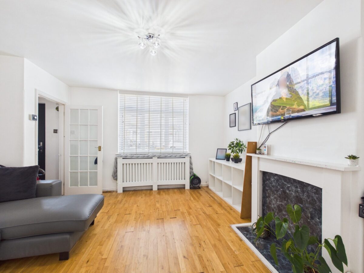Middlesborough Road, London, N18