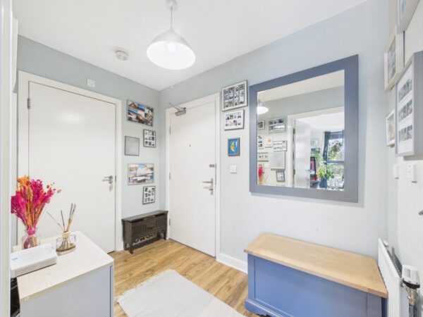 Isobel Place, London, N15