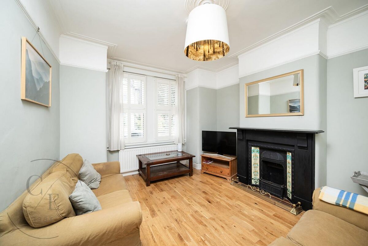 Morrison Avenue, London