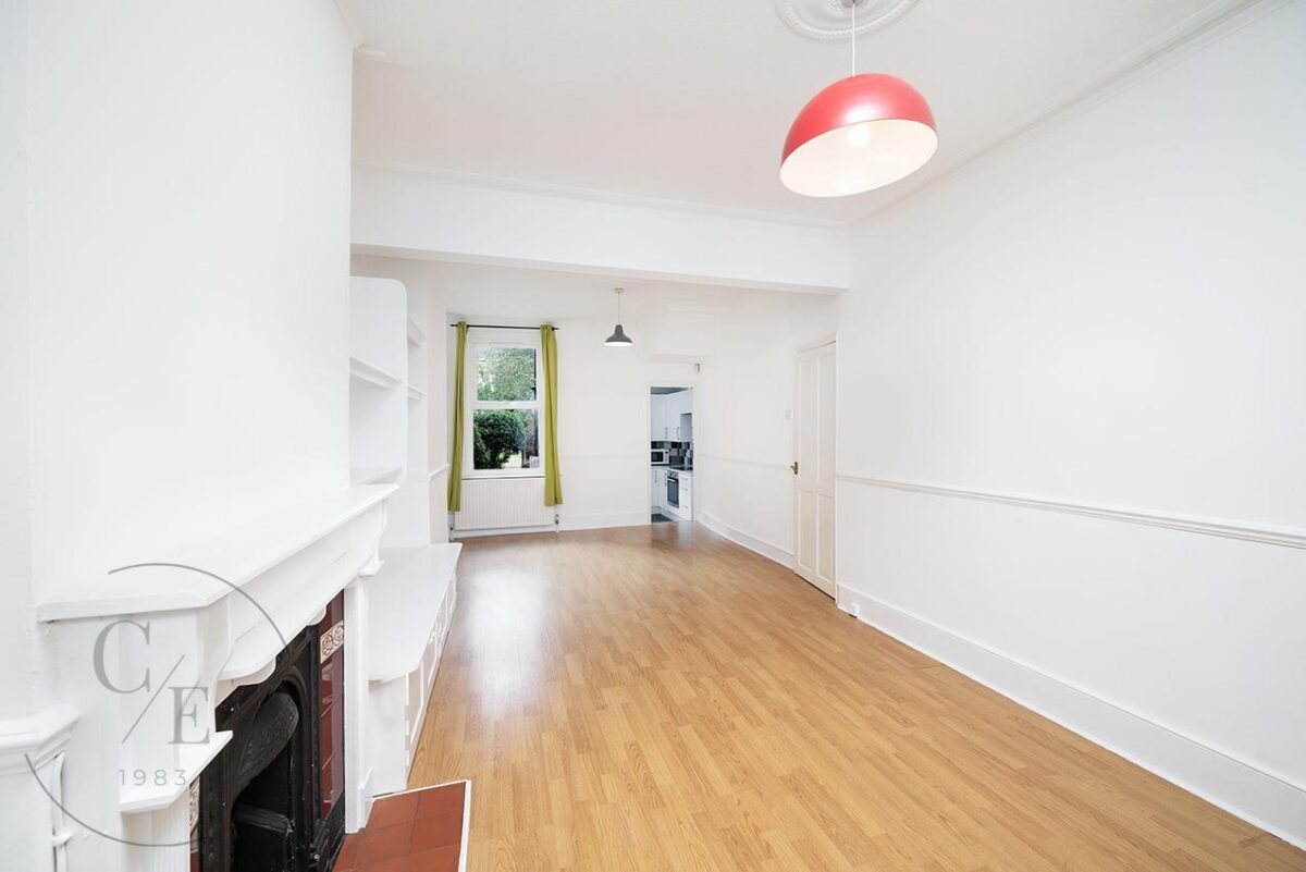 Roslyn Road, London