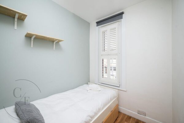 Morrison Avenue, London