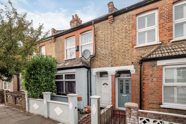 Thackeray Avenue, London