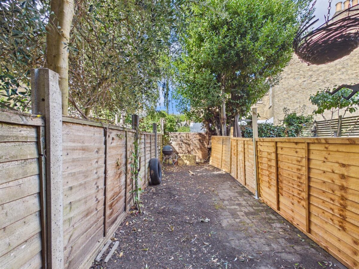 St Johns Road